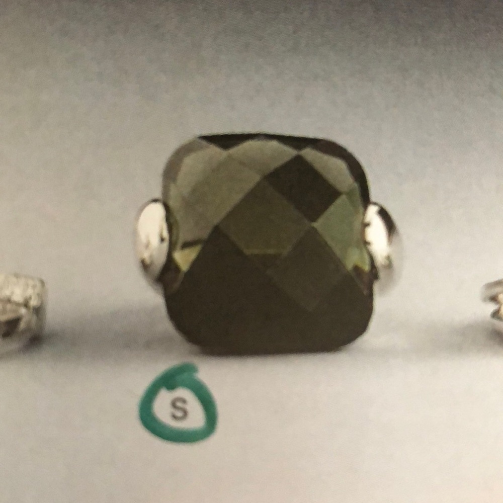Lia Sophia Vogue Ring - Picture 3 of 3